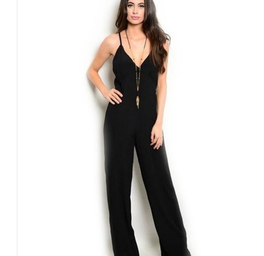 Jumpsuit v-neck with spaghetti straps